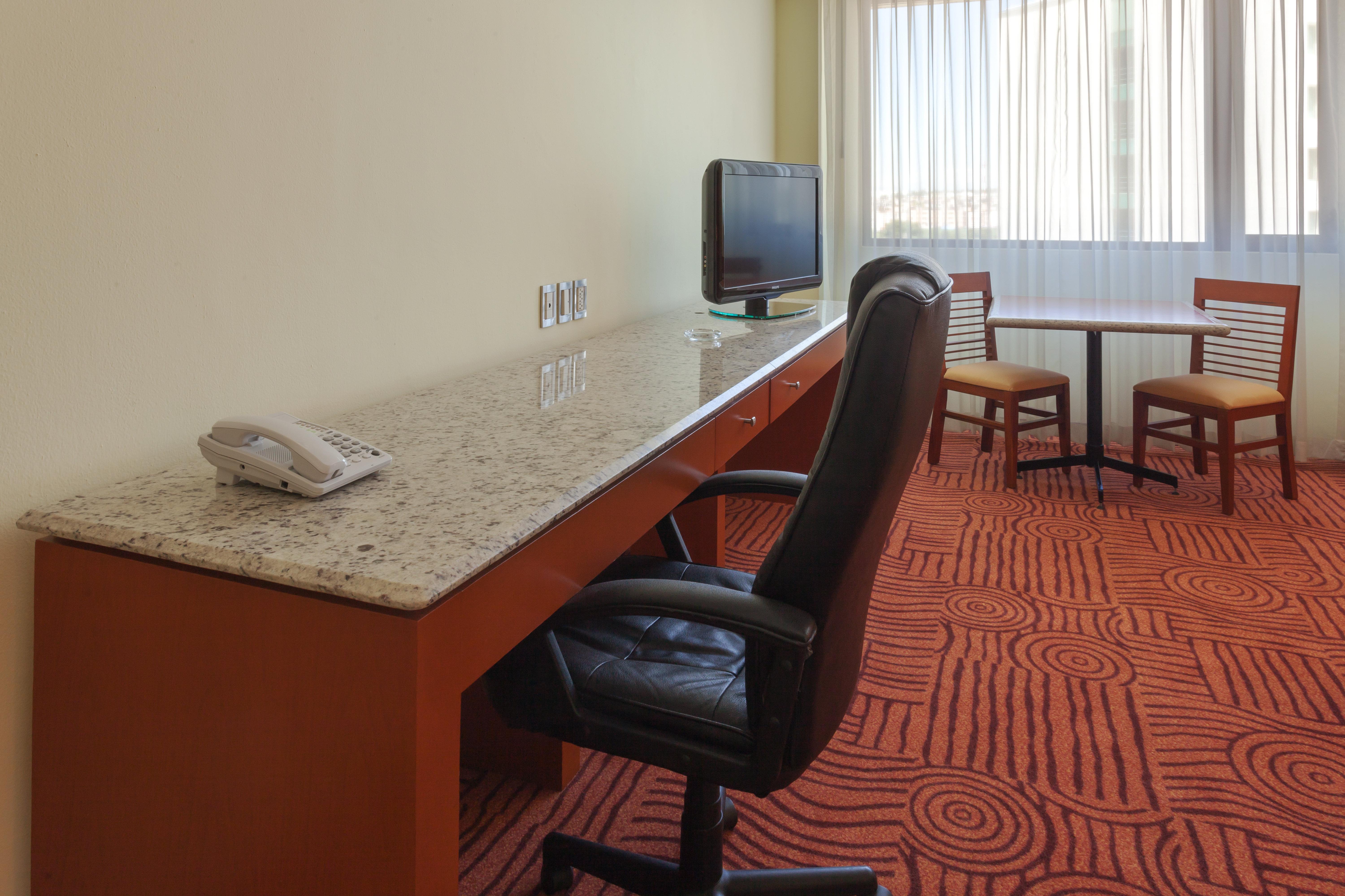 Holiday Inn Puebla Finsa By Ihg Zewnętrze zdjęcie