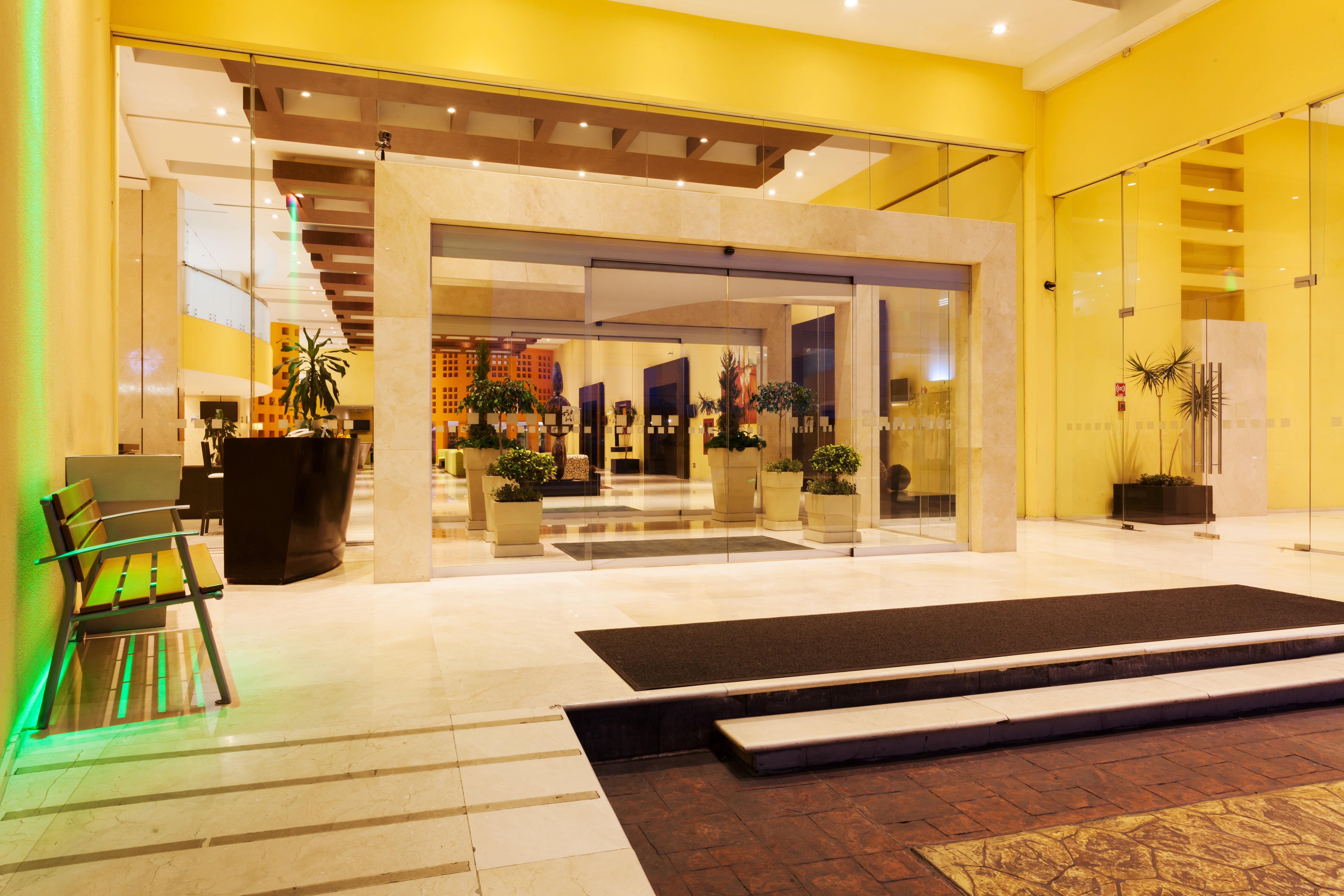 Holiday Inn Puebla Finsa By Ihg Zewnętrze zdjęcie