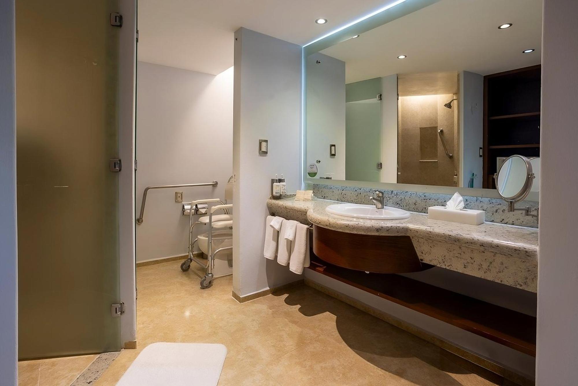 Holiday Inn Puebla Finsa By Ihg Zewnętrze zdjęcie