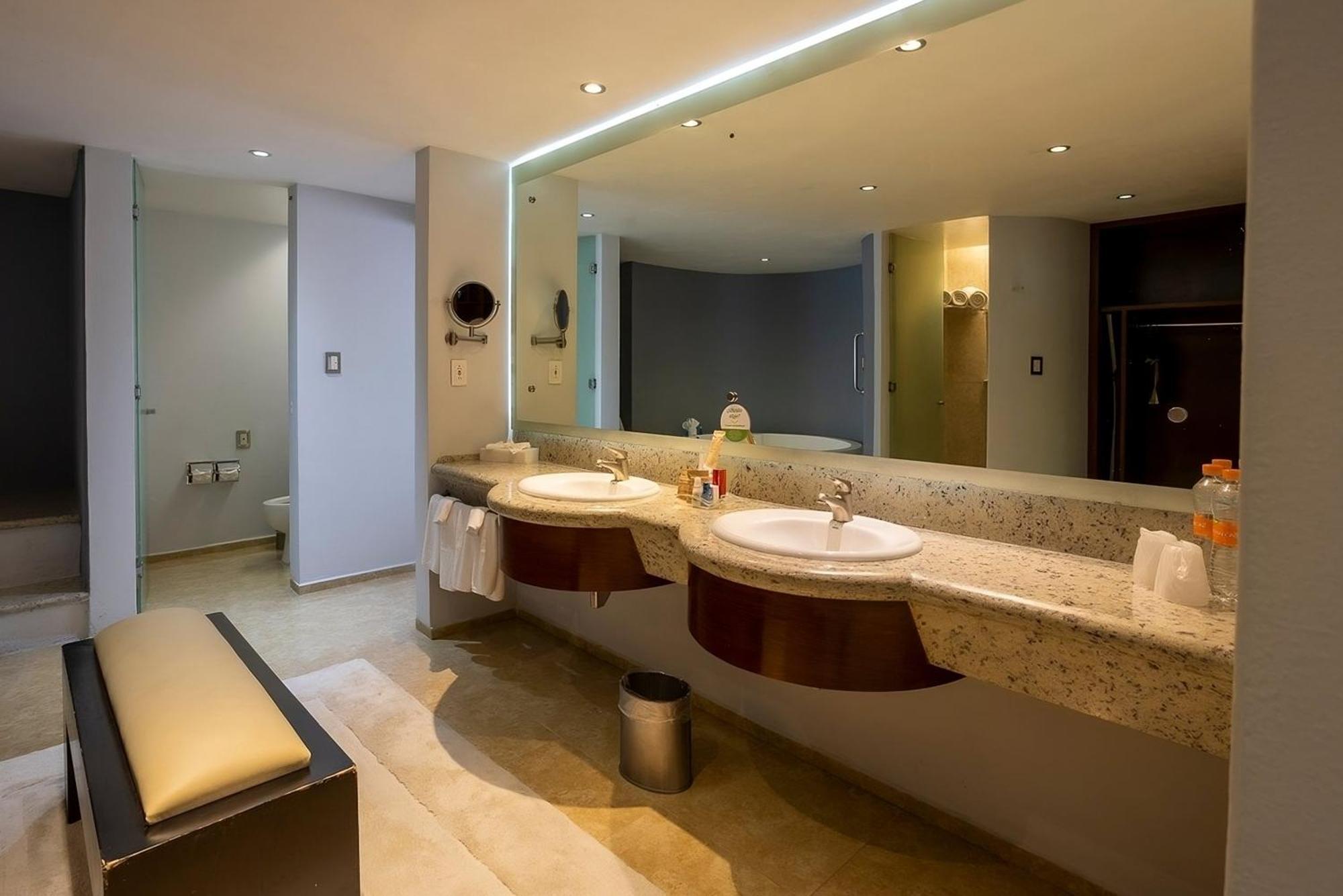 Holiday Inn Puebla Finsa By Ihg Zewnętrze zdjęcie