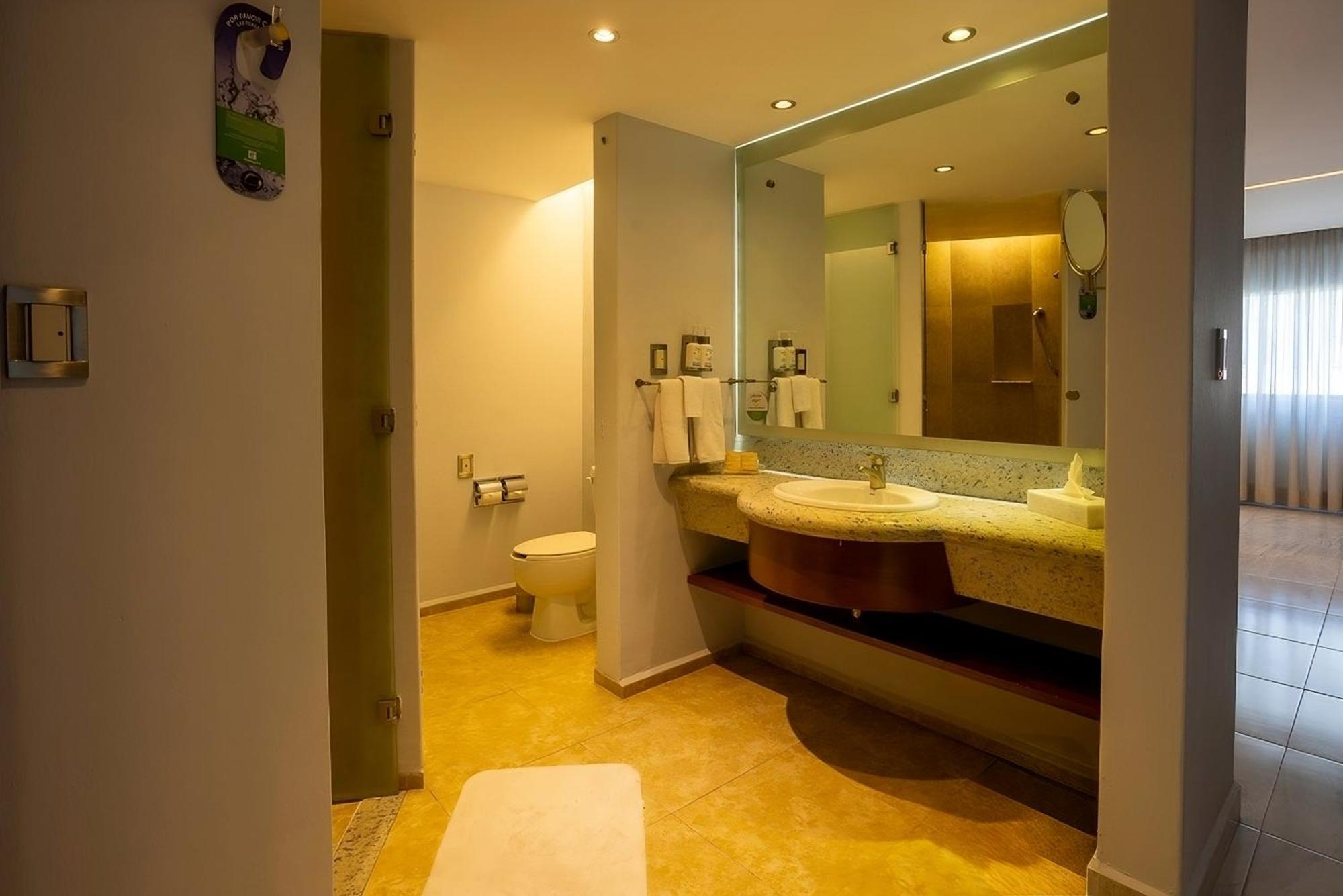 Holiday Inn Puebla Finsa By Ihg Zewnętrze zdjęcie
